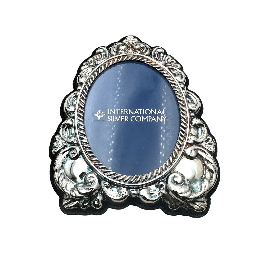 Vintage 1980s Silver Plated Photo Frame by International Silver Company